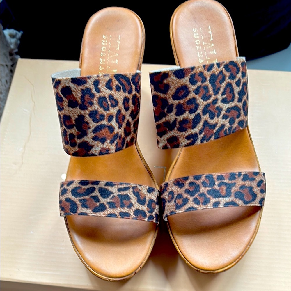 Leopard Print Women's Sandals size 9.5